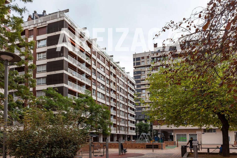 Flat for Sale in San Sebastián