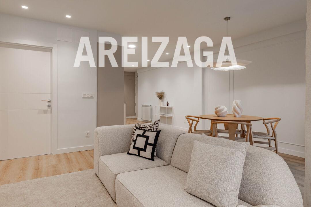 Flat for Sale in San Sebastián