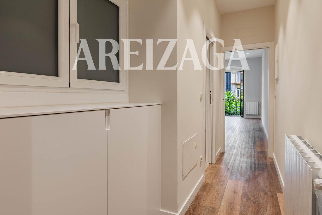 Flat for Sale in San Sebastián