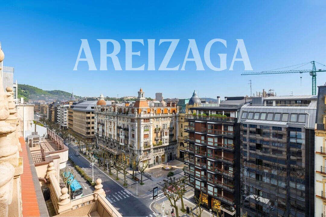 Flat for Sale in San Sebastián