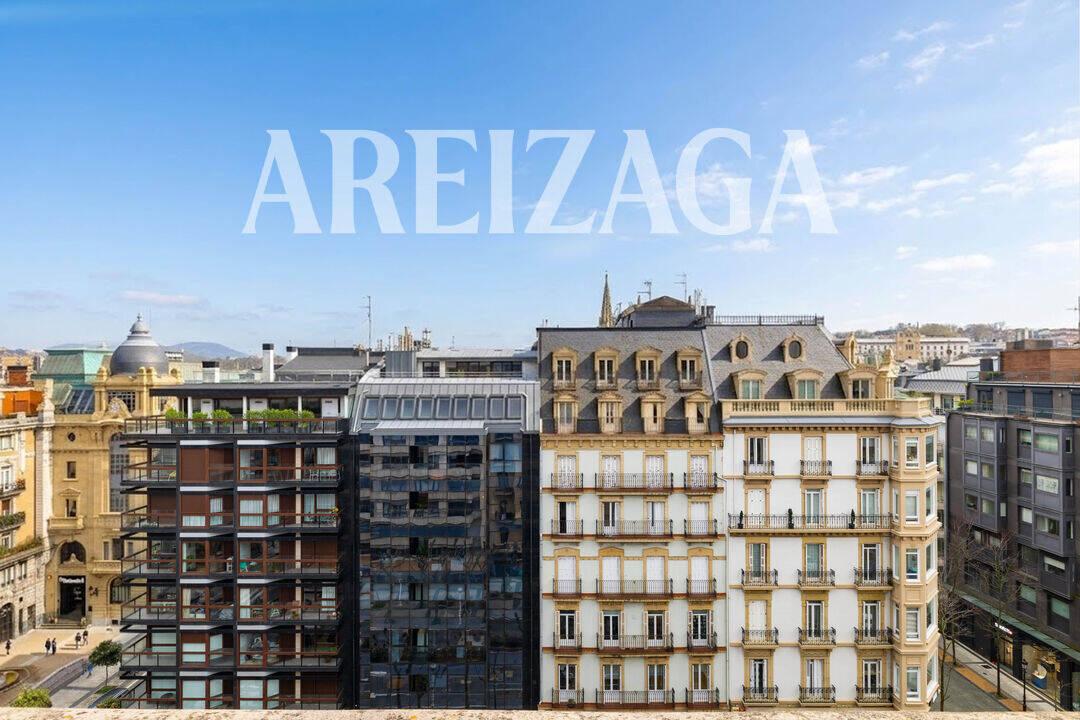 Flat for Sale in San Sebastián