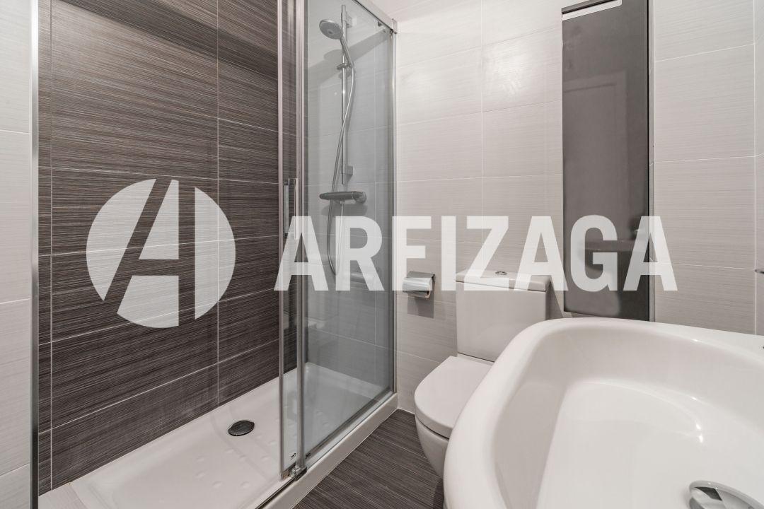 Flat for Sale in San Sebastián