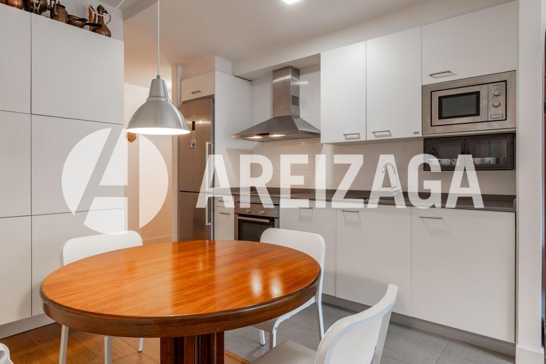 Flat for Sale in San Sebastián