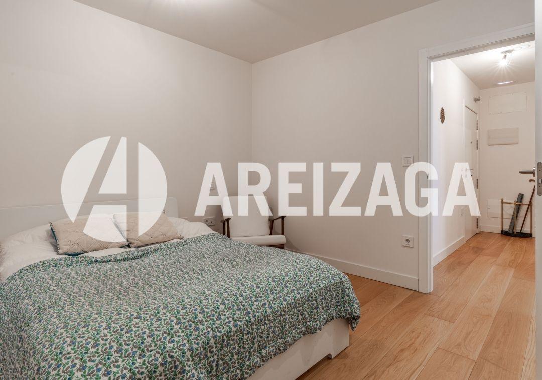 Flat for Sale in San Sebastián