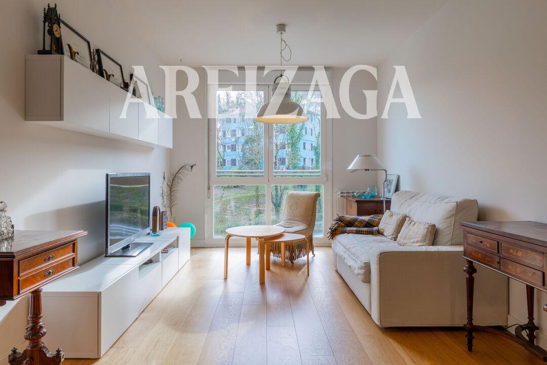 Flat for Sale in San Sebastián