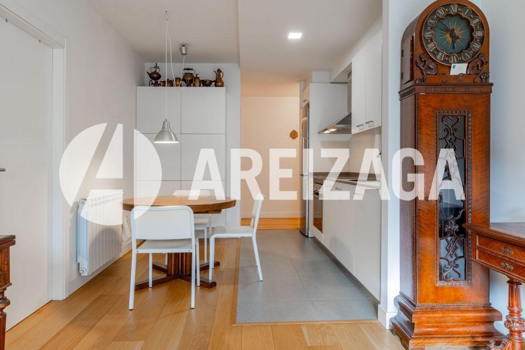Flat for Sale in San Sebastián