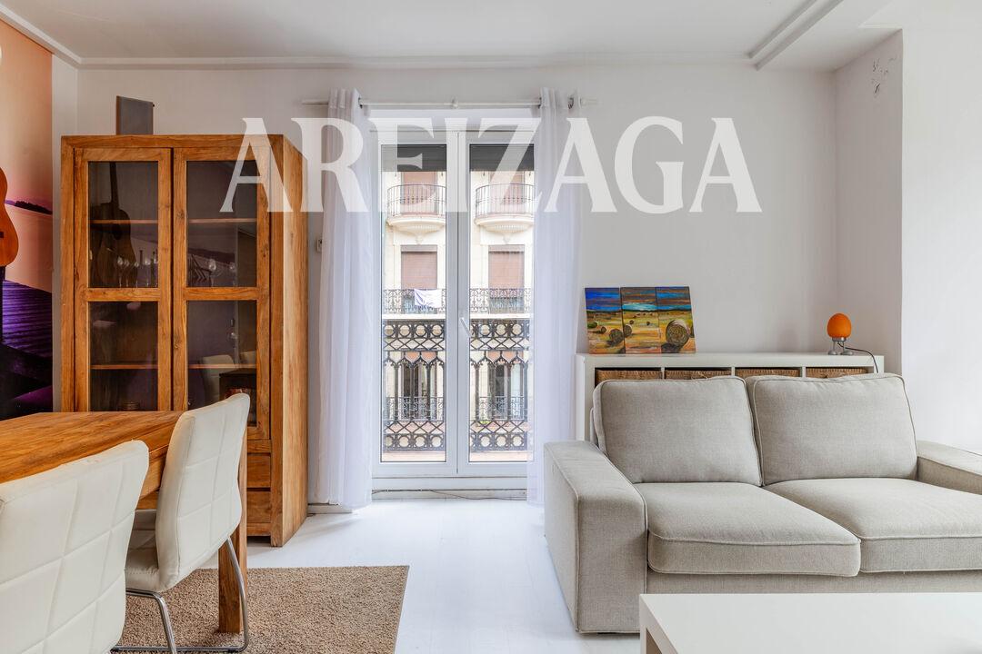 Flat for Sale in San Sebastián
