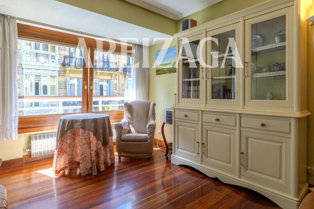 Flat for Sale in San Sebastián