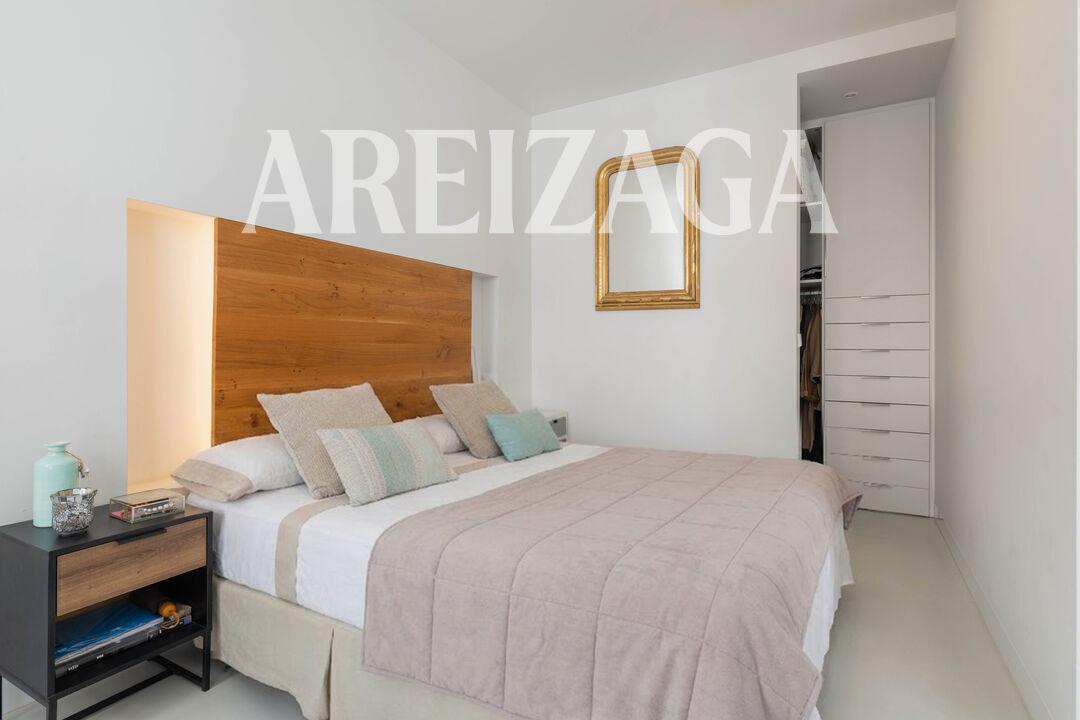 Flat for Sale in San Sebastián