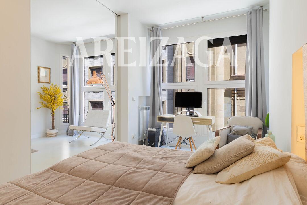 Flat for Sale in San Sebastián