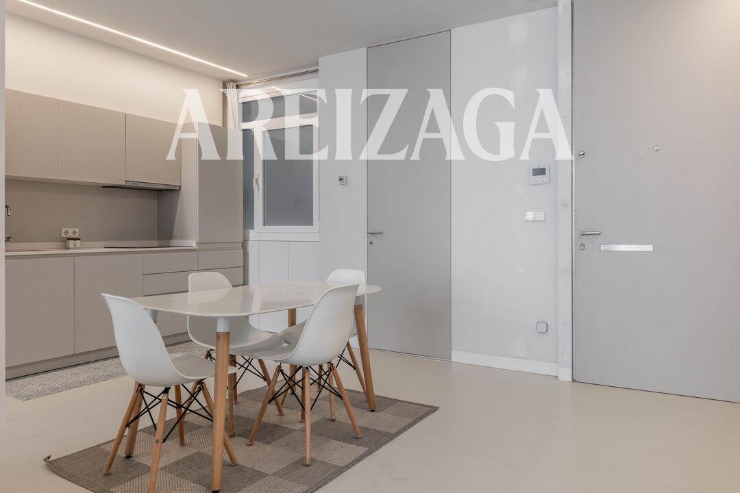 Flat for Sale in San Sebastián