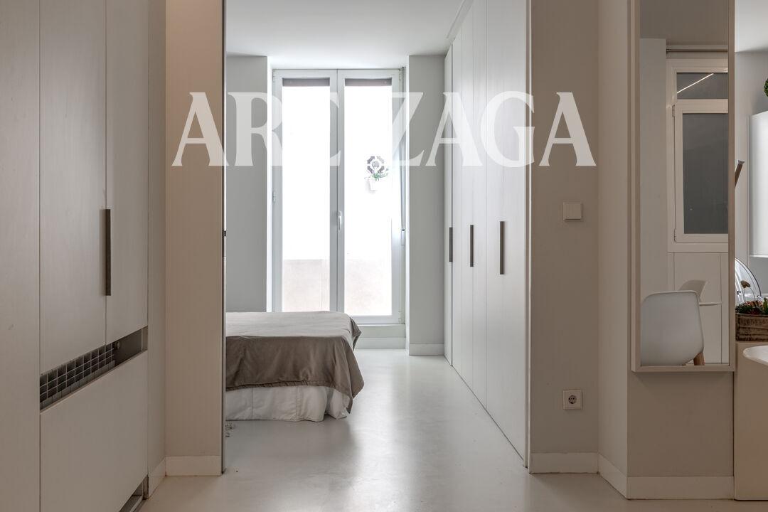 Flat for Sale in San Sebastián