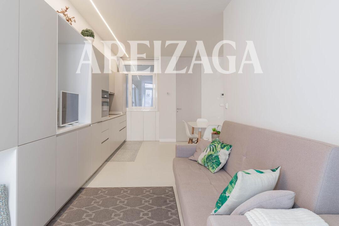 Flat for Sale in San Sebastián