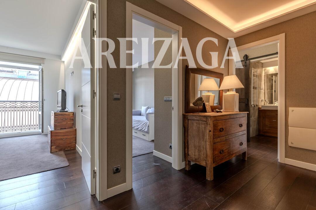 Flat for Sale in San Sebastián