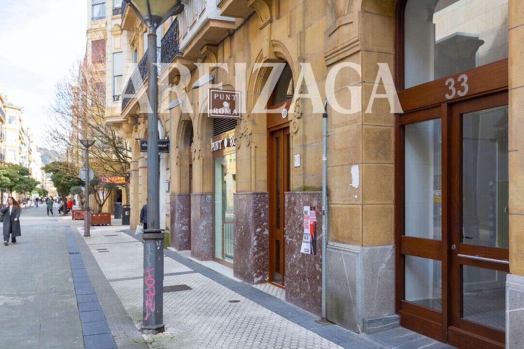 Flat for Sale in San Sebastián