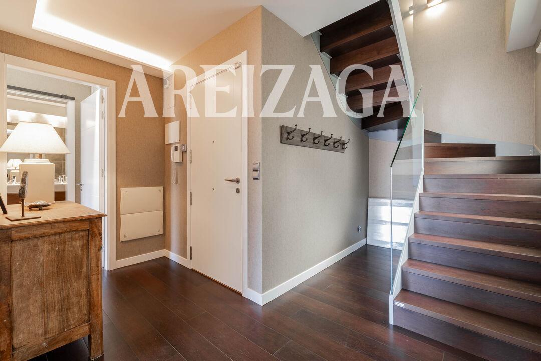 Flat for Sale in San Sebastián