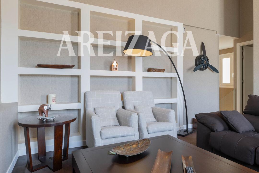Flat for Sale in San Sebastián