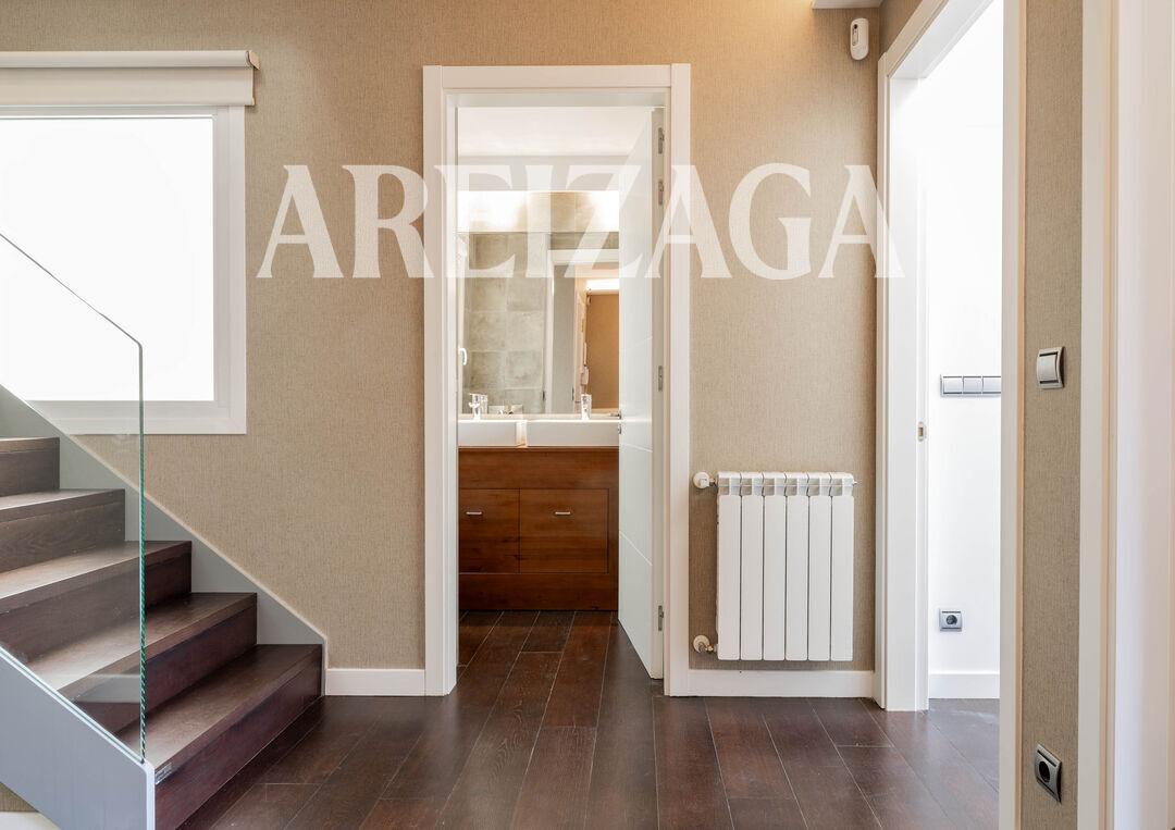 Flat for Sale in San Sebastián