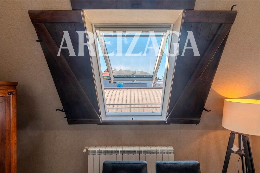 Flat for Sale in San Sebastián