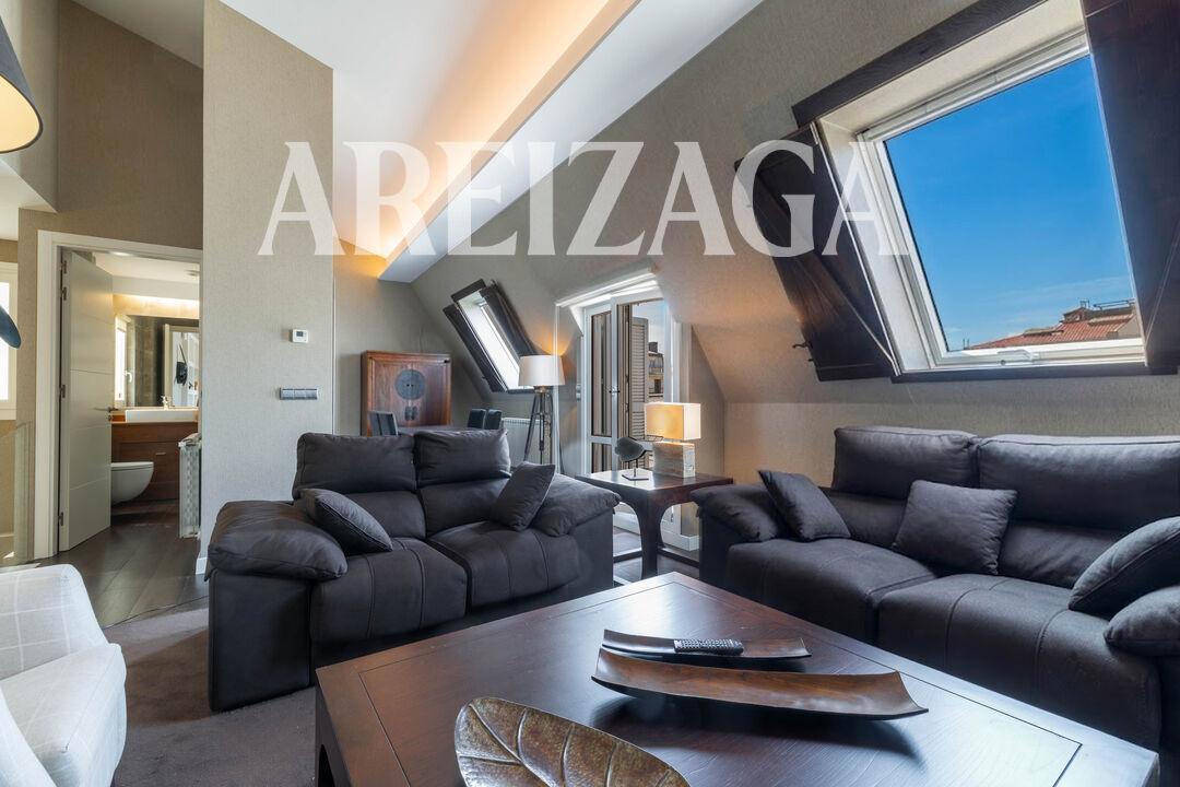 Flat for Sale in San Sebastián