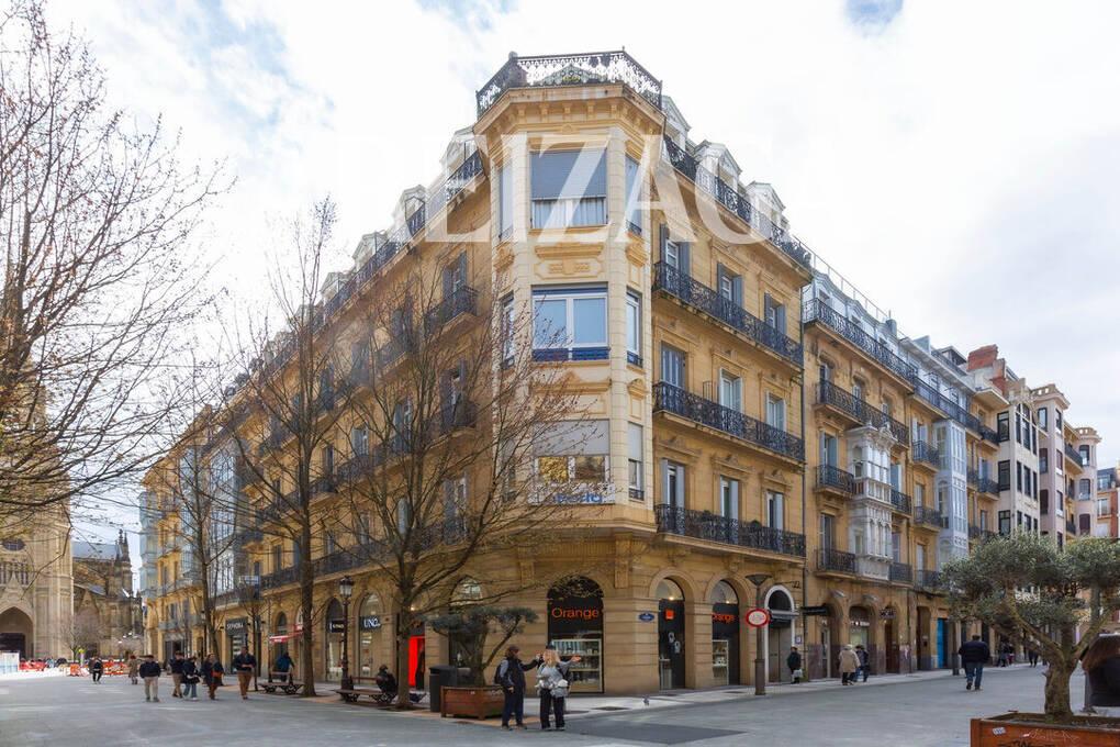 Flat for Sale in San Sebastián