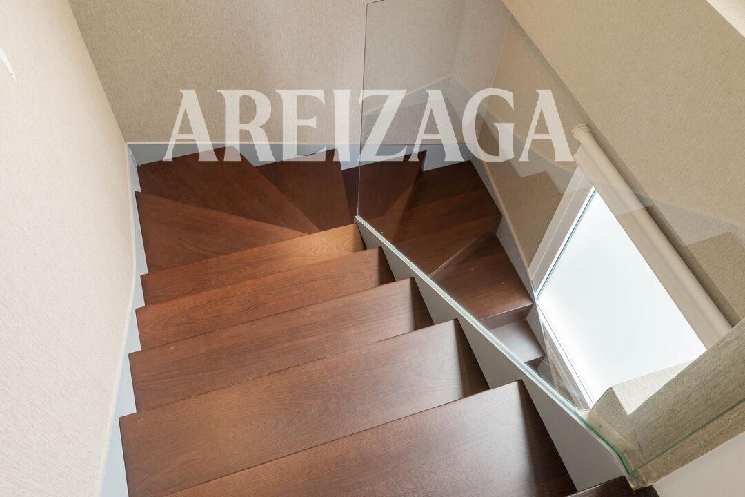 Flat for Sale in San Sebastián