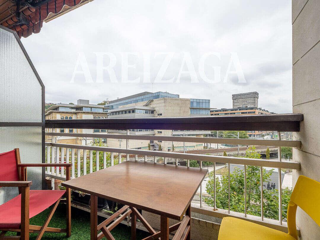 Flat for Sale in San Sebastián