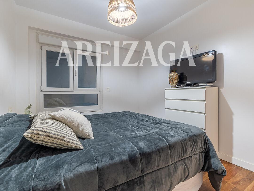 Flat for Sale in San Sebastián