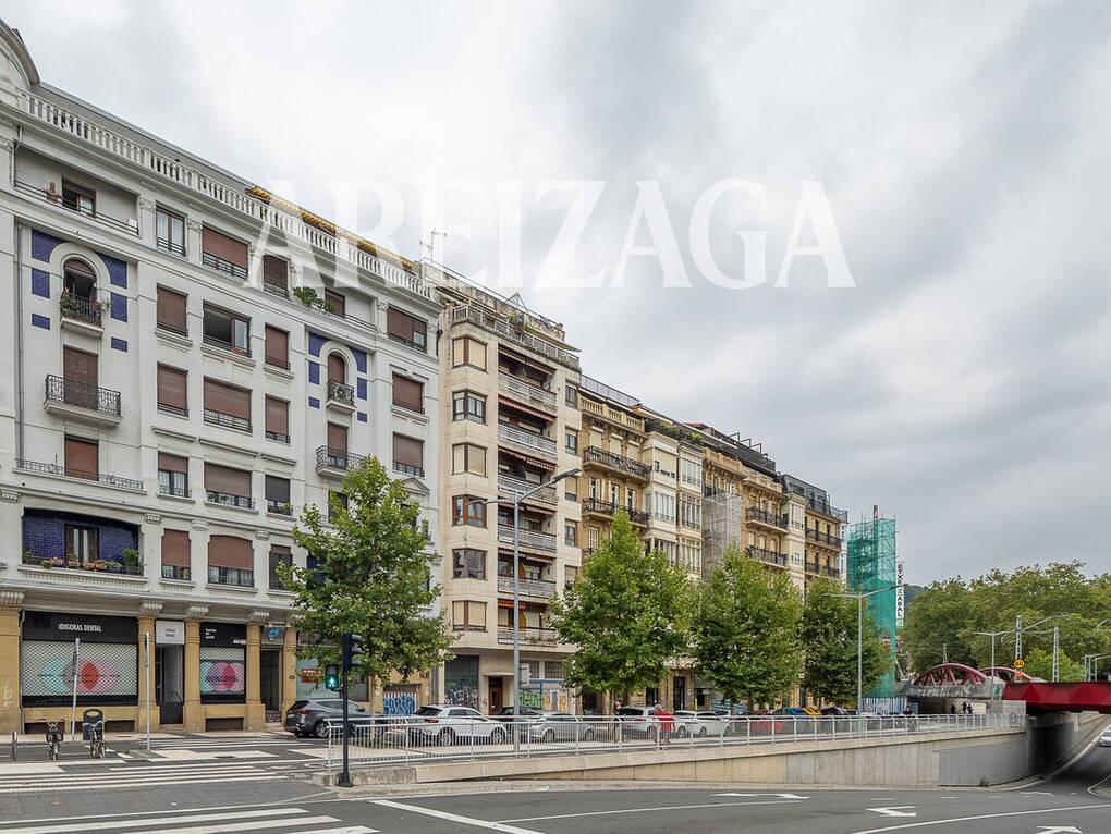 Flat for Sale in San Sebastián