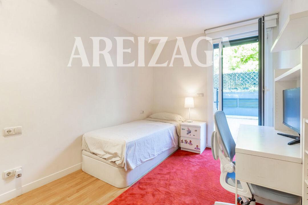 Flat for Sale in San Sebastián