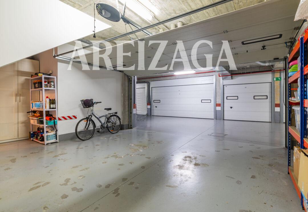 Flat for Sale in San Sebastián