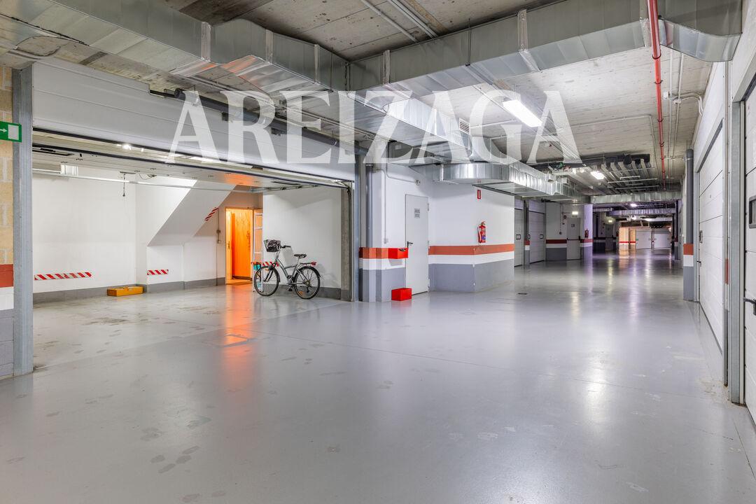 Flat for Sale in San Sebastián