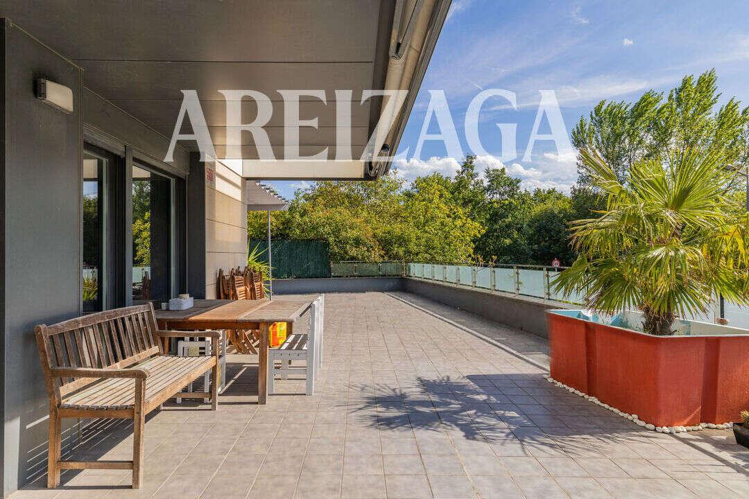 Flat for Sale in San Sebastián