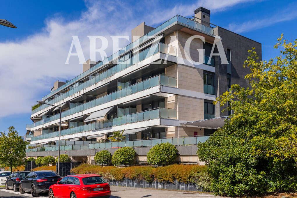 Flat for Sale in San Sebastián