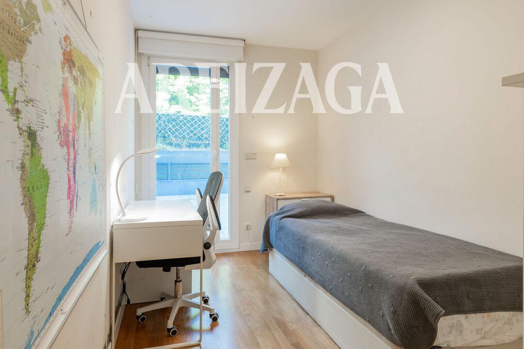 Flat for Sale in San Sebastián