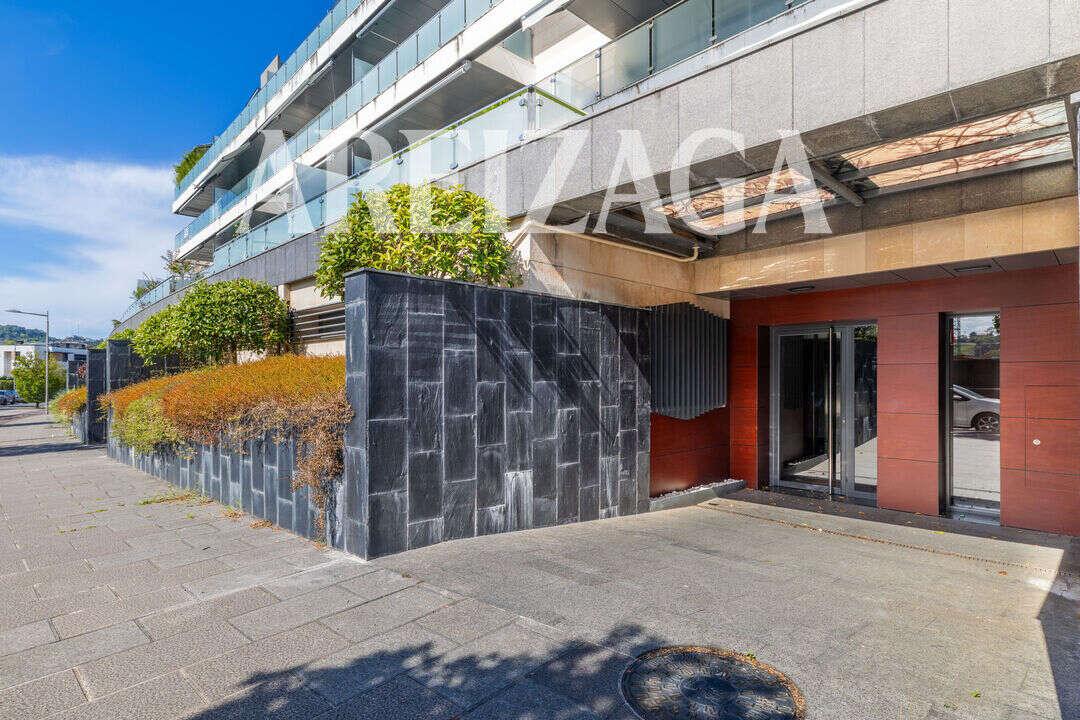 Flat for Sale in San Sebastián