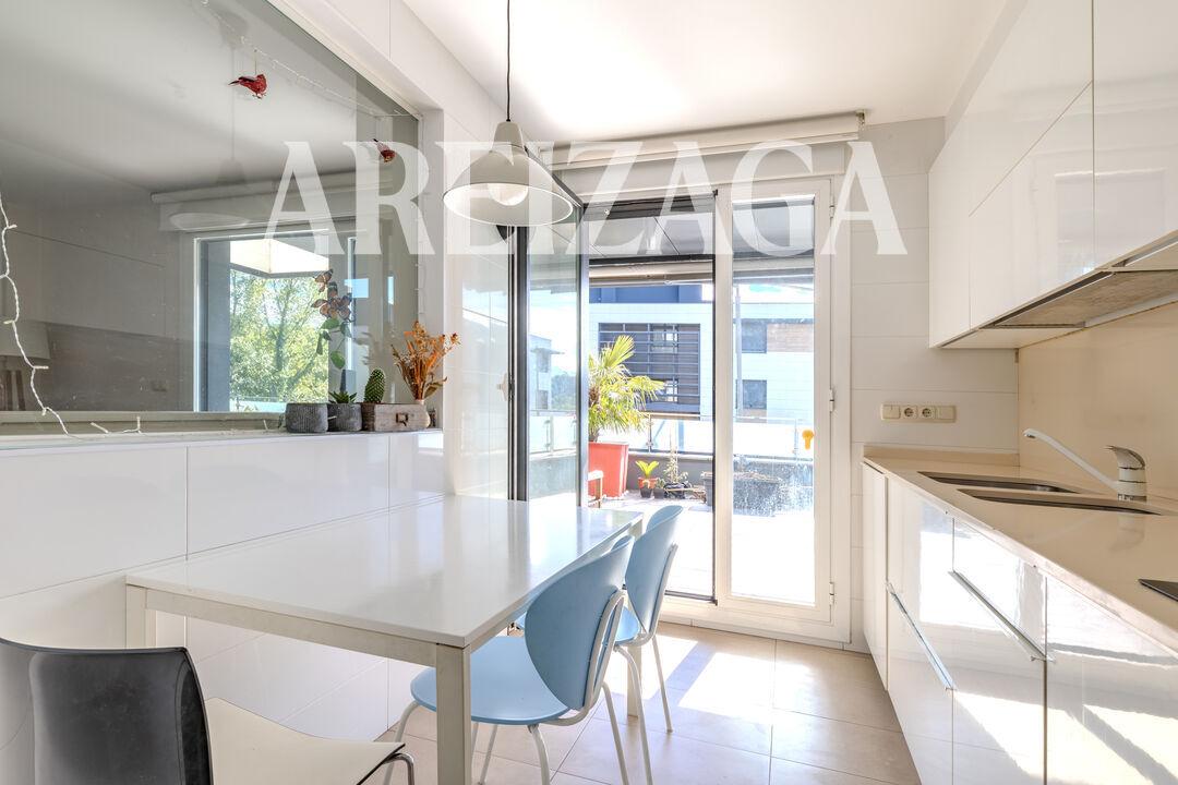 Flat for Sale in San Sebastián
