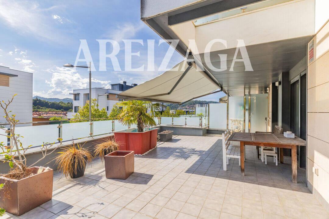 Flat for Sale in San Sebastián