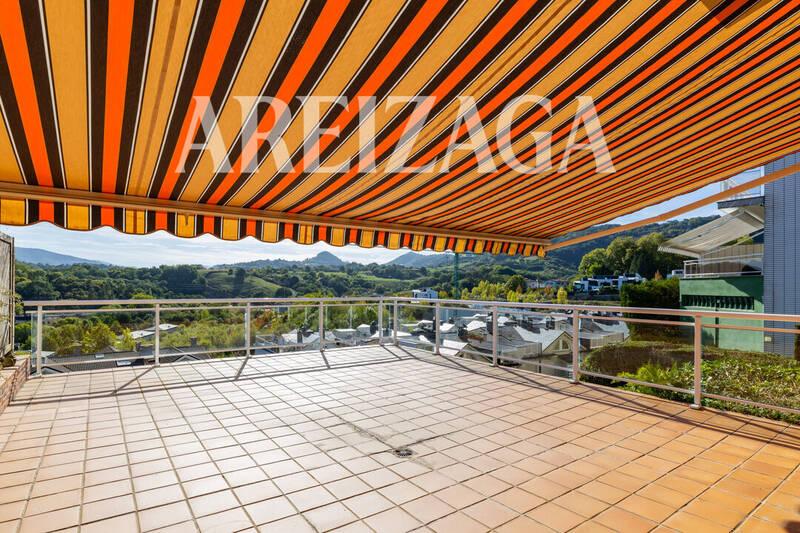 Flat for Sale in San Sebastián
