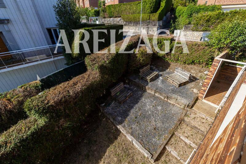 Flat for Sale in San Sebastián