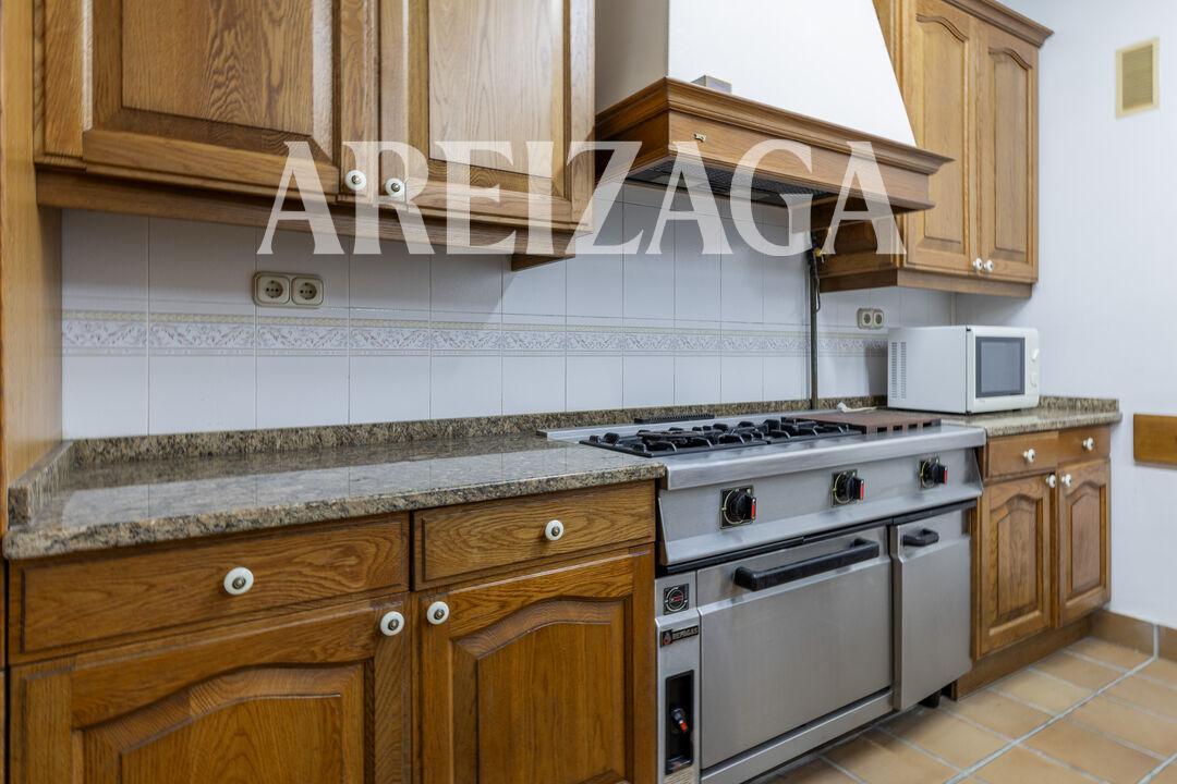 Flat for Sale in San Sebastián