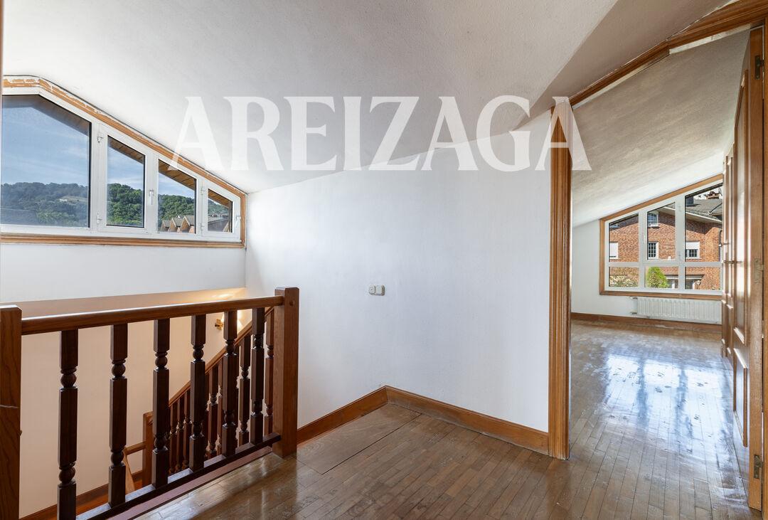 Flat for Sale in San Sebastián