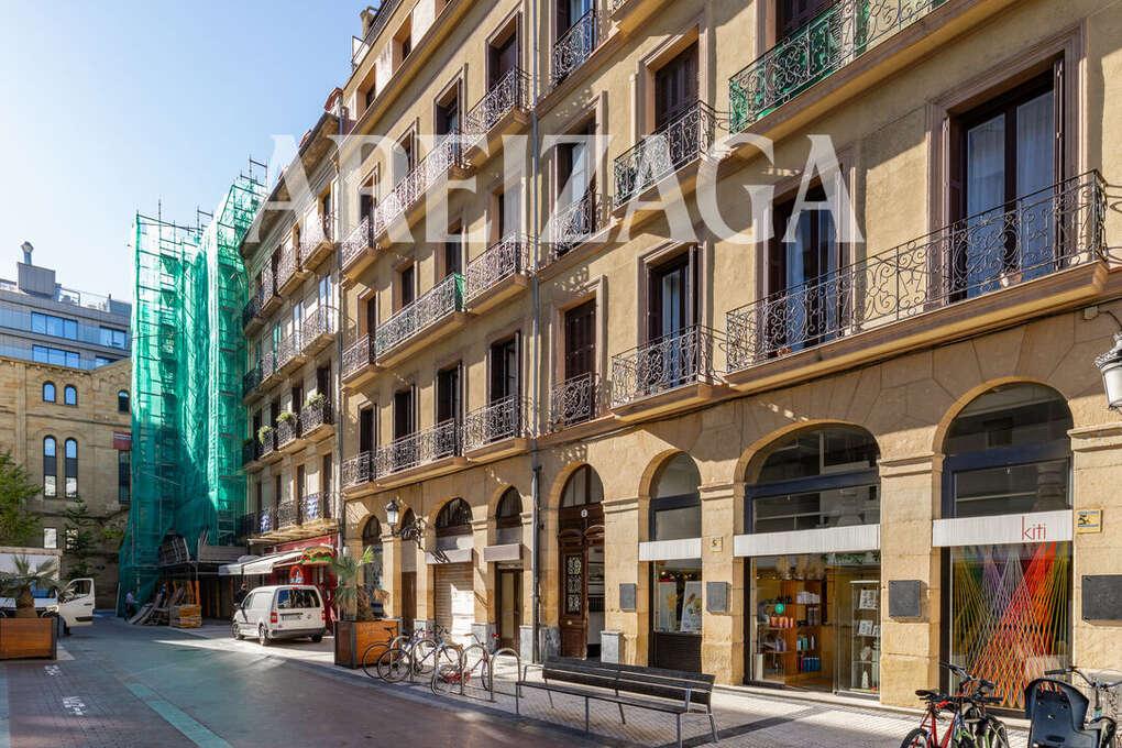 Flat for Sale in San Sebastián