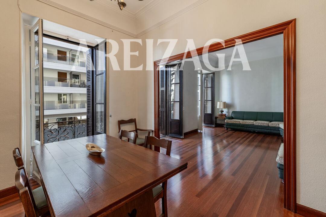Flat for Sale in San Sebastián