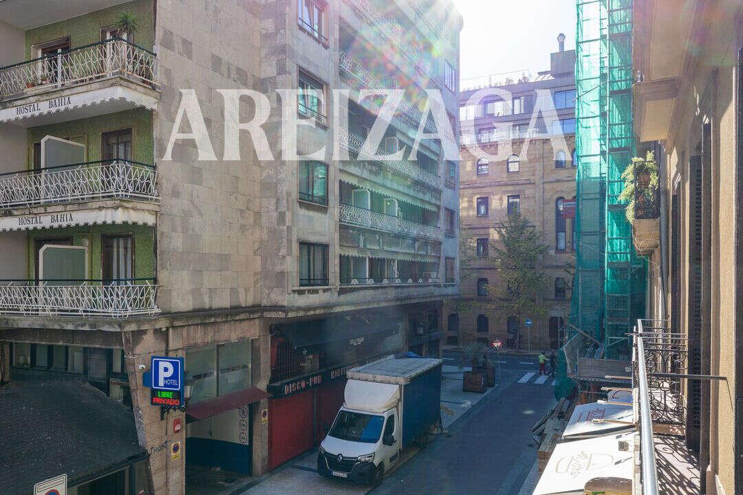 Flat for Sale in San Sebastián