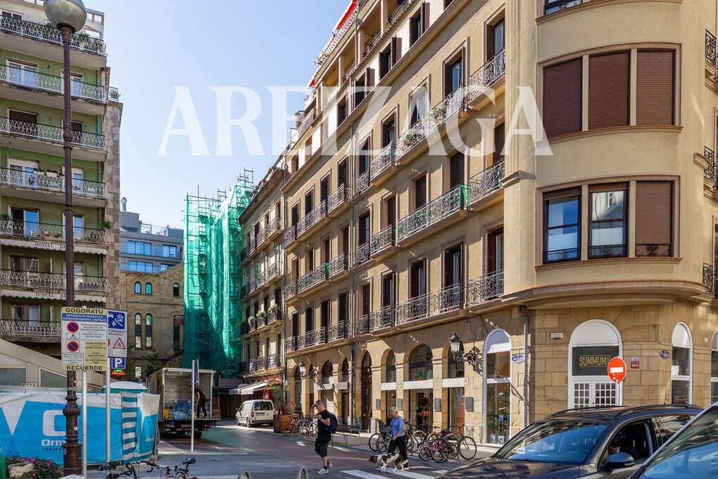 Flat for Sale in San Sebastián