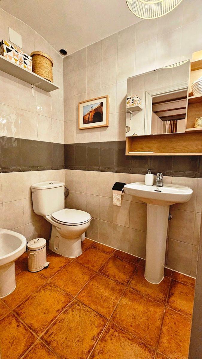 Villa for Sale in Aroche