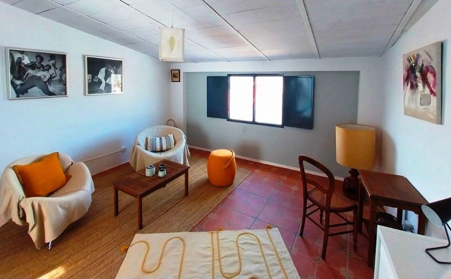Villa for Sale in Aroche