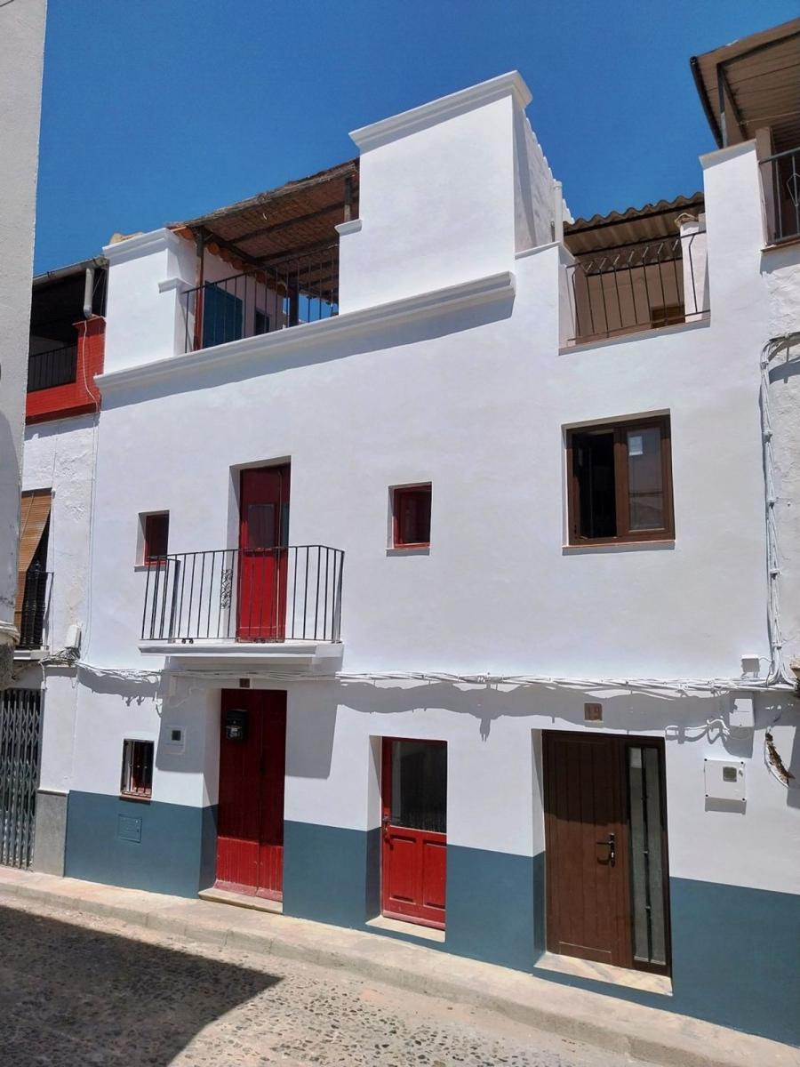Villa for Sale in Aroche