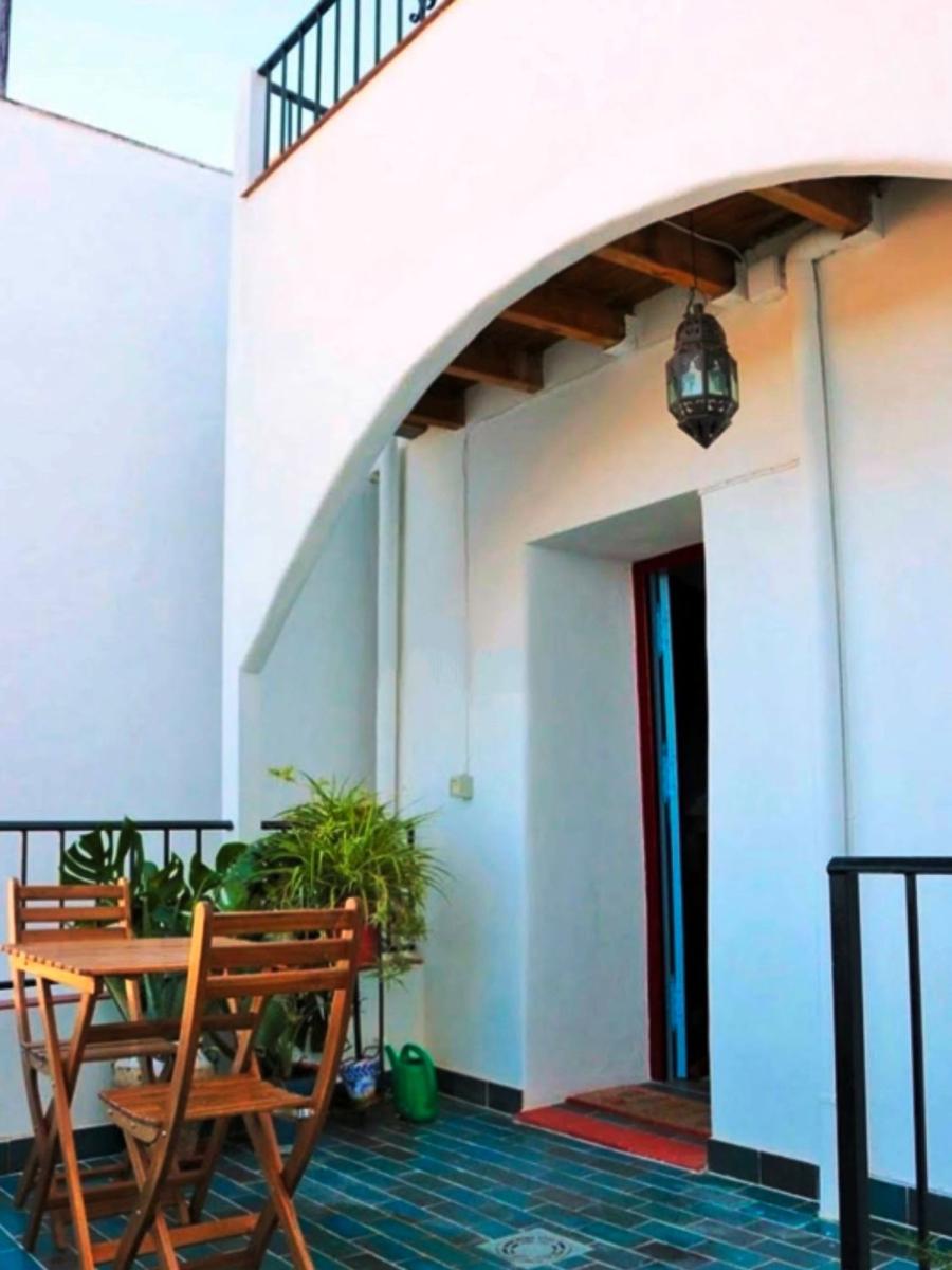 Villa for Sale in Aroche